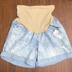 NWT floral distressed denim maternity shorts